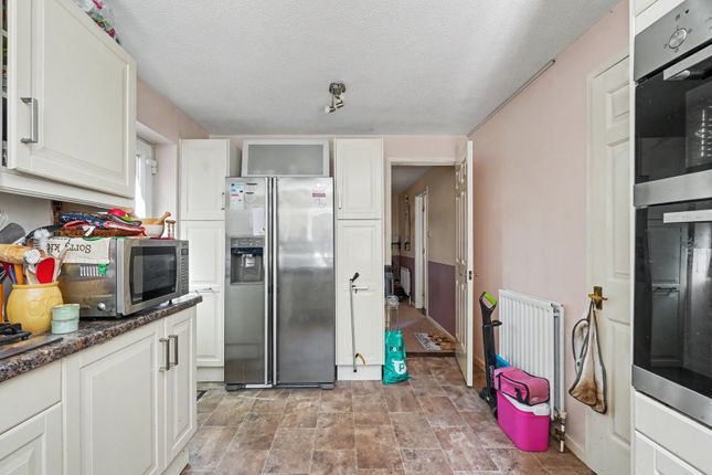 8, Somerset Close, Sittingbourne photo 4