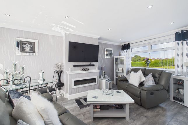 11 Dimsdale Crescent, Wishaw photo 2