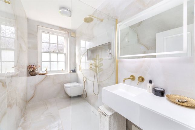 Flat for sale in Greenhill, Prince Arthur Road, Hampstead, London