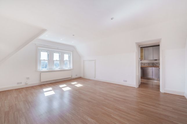 Flat 8,, 26 Guildown Road, Guildford photo 4