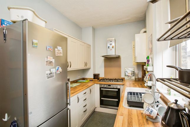 9, Byron Street, Sowerby Bridge photo 3