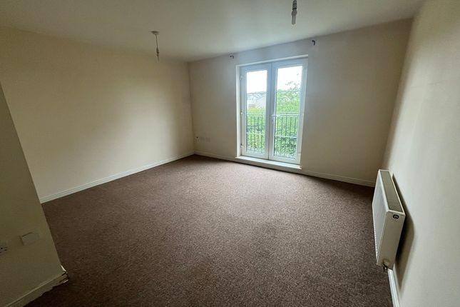 15, Skylark Road, Bridgend photo 4