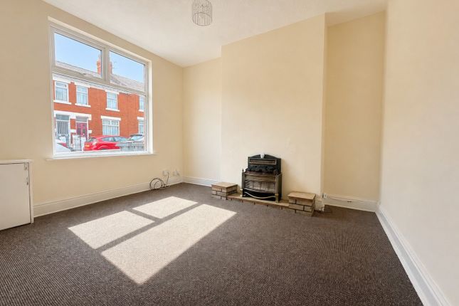 115, Cunliffe Road, Blackpool photo 2