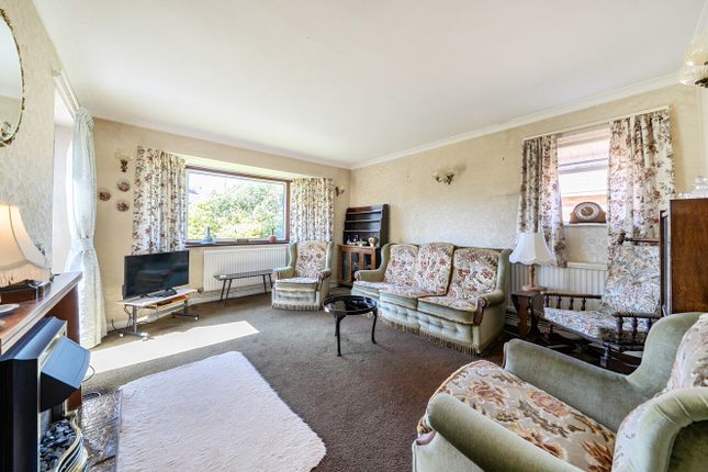 1, Mill Close, Wroughton photo 2