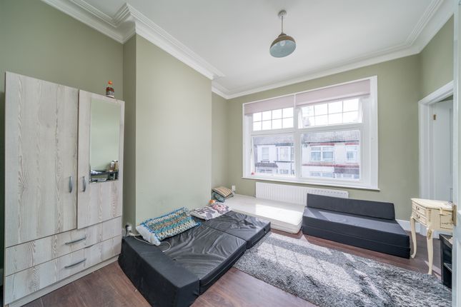 Terraced house for sale in Grange Avenue, North Finchley, London