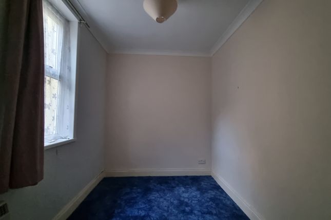 Flat to rent in Thurlow Road, Torquay