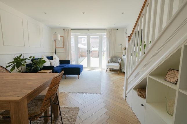 8, Falconer Road, Red Lodge photo 2