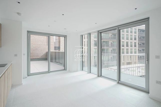 Jacquard Point,5 Tapestry Way,London,E1 2Fq