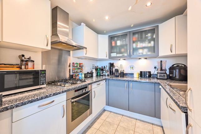 Western Beach Apartments, E16, Docklands photo 4