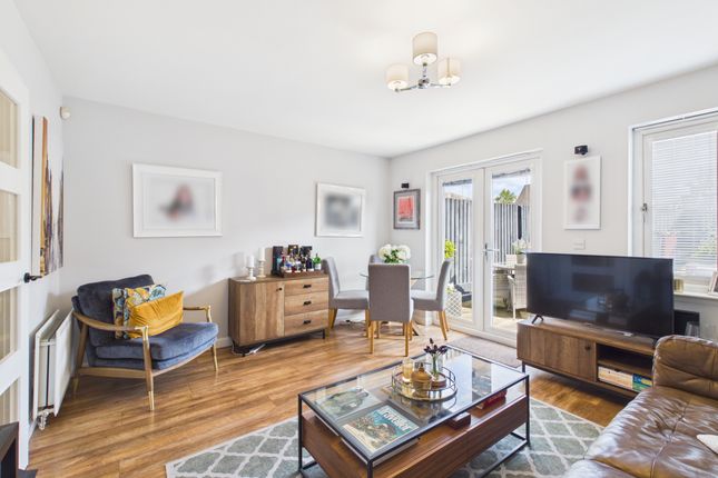 32 Pointpark Crescent, Uddingston photo 2