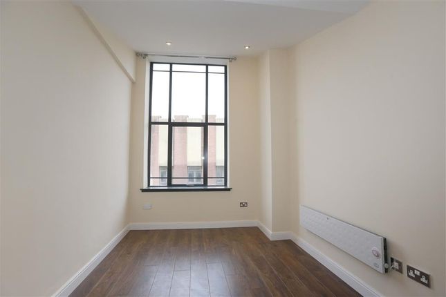 Flat 1, 25-26, High Street, KIDDERMINSTER photo 4