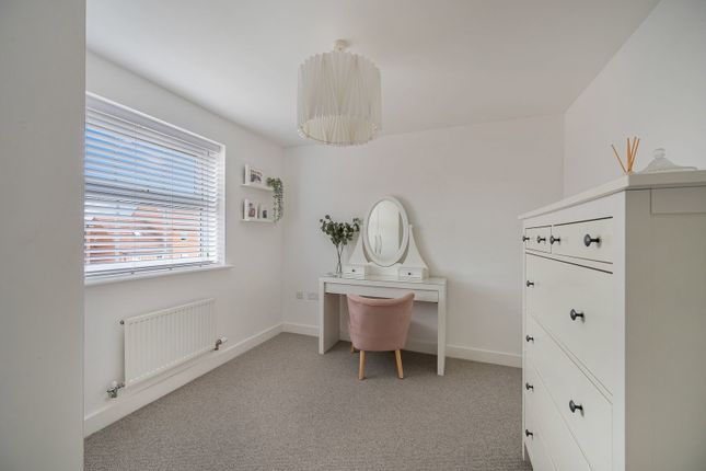 15, Marron Close, Newark photo 4