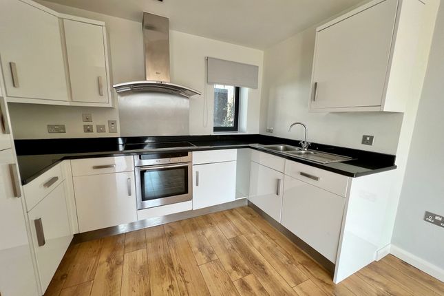 Flat 4, Canon House, 32 Bedford Street, Exeter photo 3