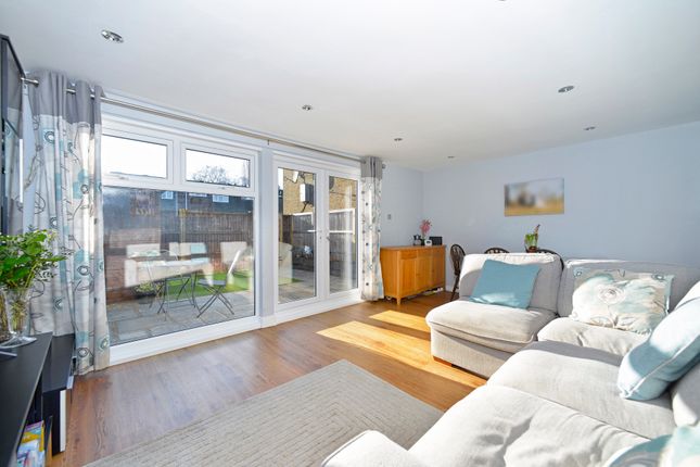 23 , Cherry Tree Lane , Godalming photo 5