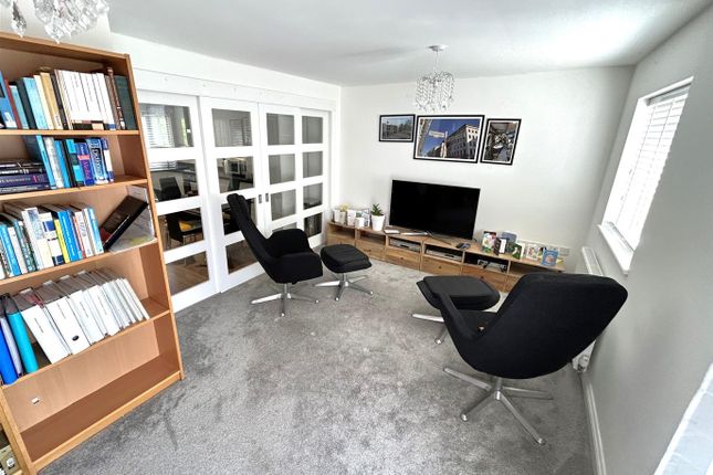 3, Blossom Drive, Corsham photo 3