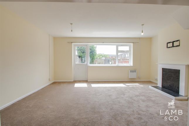 3, Sycamore Way, Clacton-On-Sea photo 4