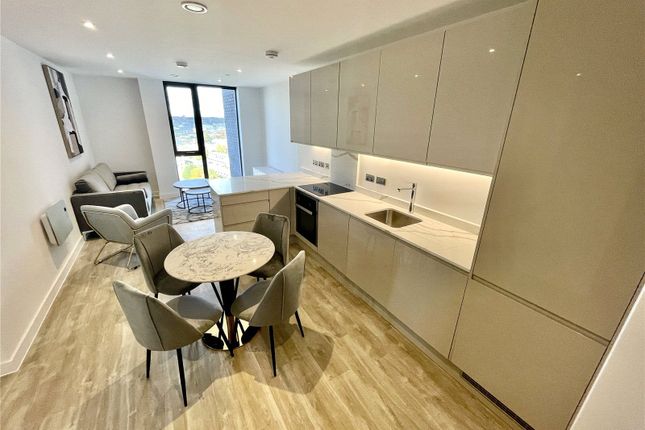 Flat to rent in Fiftyfive, 55 Queen Street, Salford