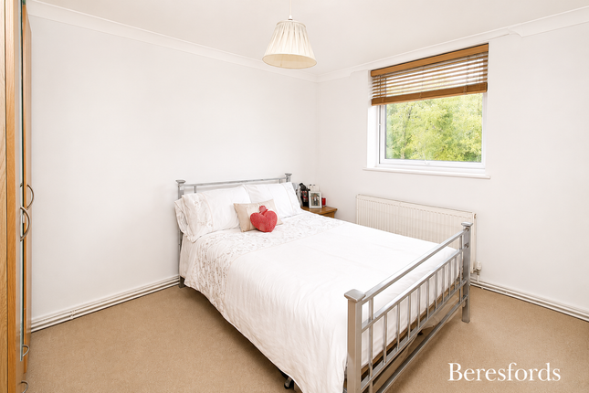 Flat 1,, Grove House, Warley, Brentwood photo 3