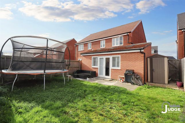 148, Birstall Meadow Road, Birstall photo 2