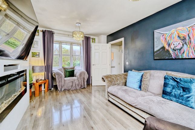 16, Witan Drive, Salisbury photo 4