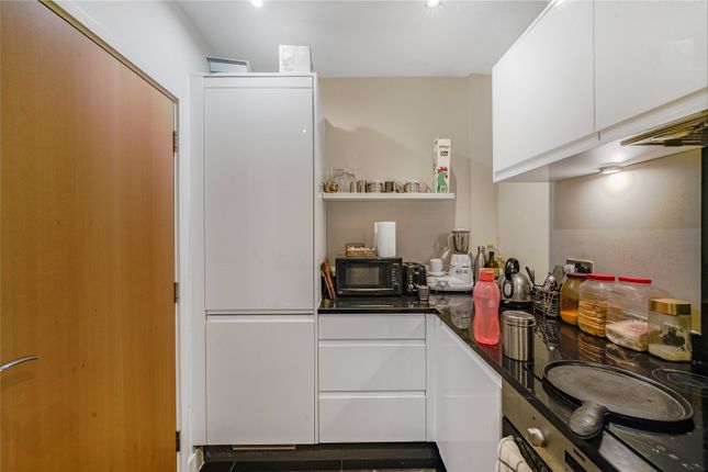 Flat for sale in Clarence Avenue, Gants Hill