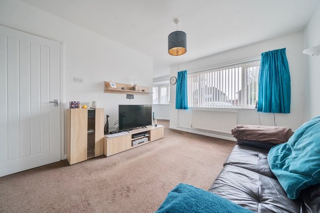 20, Chapel Close, Toddington photo 3