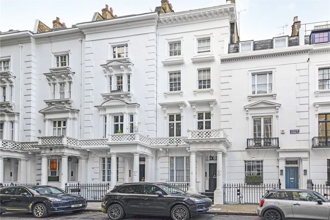 Maisonette to rent in Ovington Square, Knightsbridge, London