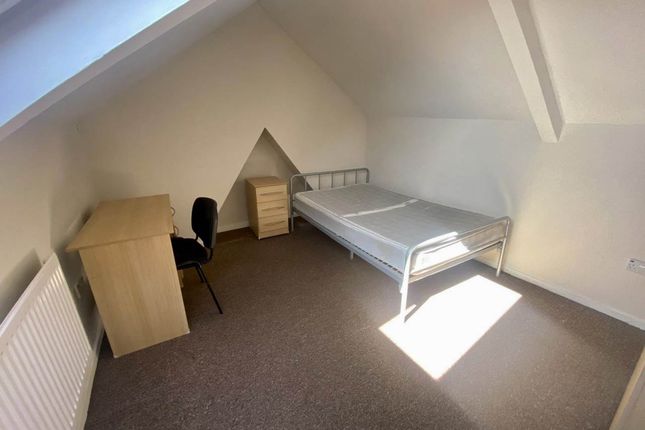 Shared accommodation to rent in Richardson Street, Sandfields, City Centre, Swansea