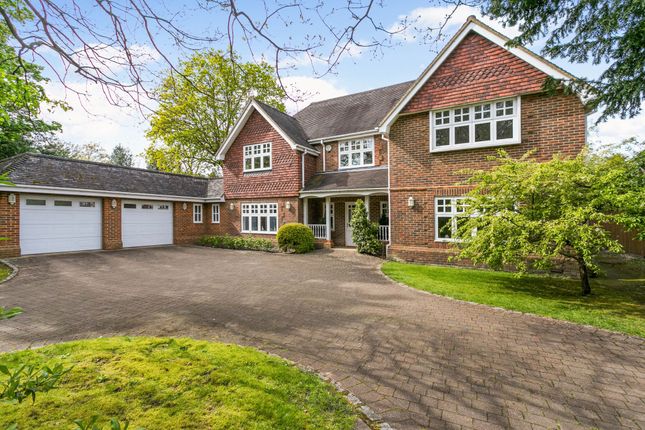 Thumbnail Detached house for sale in Dukes Wood Drive, Gerrards Cross