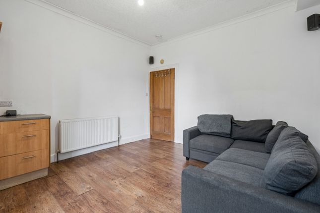 42, Oswald Street, Stirlingshire photo 4