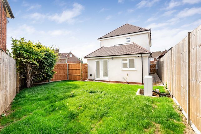 14A, Hurstfield Drive, Maidenhead photo 2