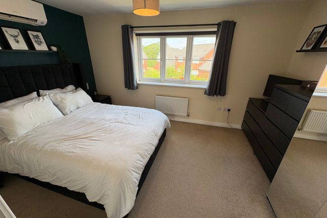 45, Buxton Crescent, Leicestershire photo 4