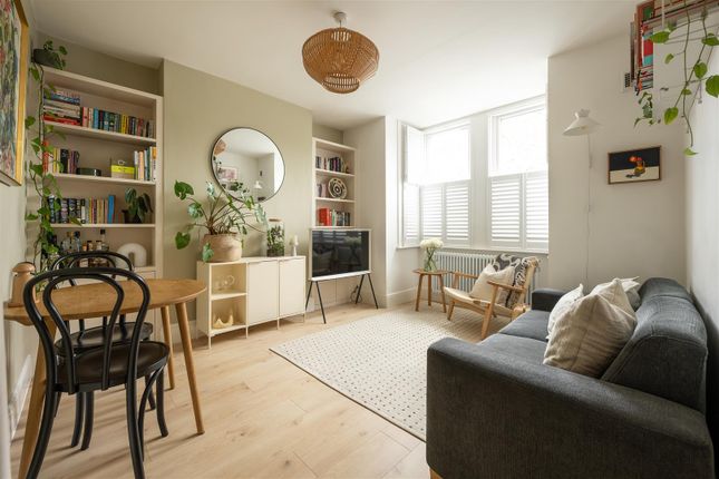 Flat 1, 7, Sylvan Road, Walthamstow photo 2