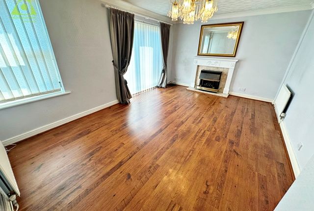 60, Parkway Greater Manchester, Westhoughton photo 3