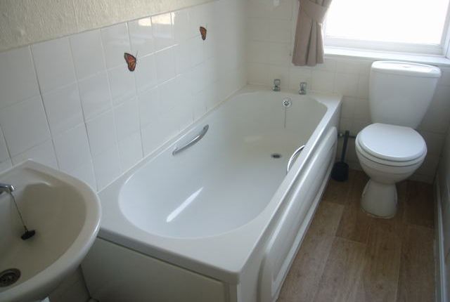 6, Loris Street, Bradford photo 5