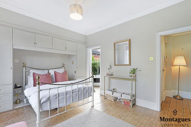 Flat for sale in Station Road, Epping