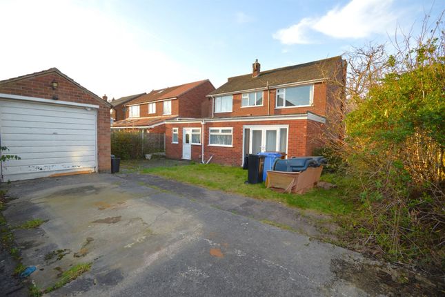 9 Sevenoaks Avenue, Stockport photo 2