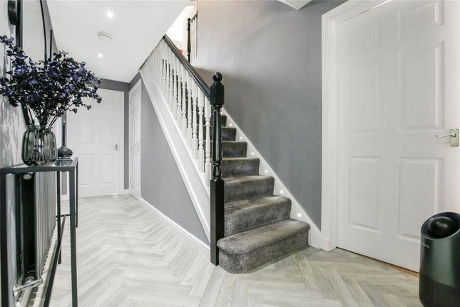 20, Linndale Road, Glasgow photo 2
