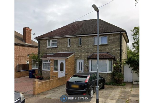 Semi-detached house to rent in Thoday Street, Cambridge