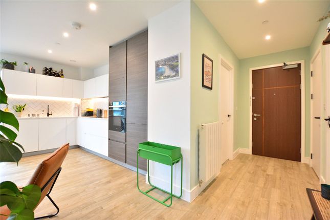 Flat 802, Quill House, 1, Plowden Road, London photo 4