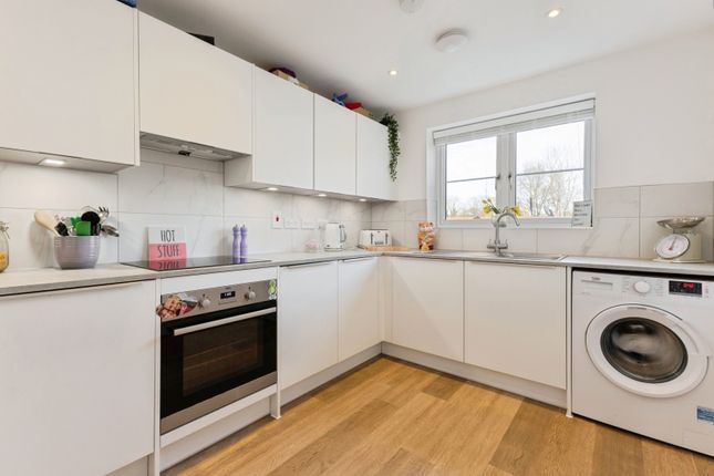 25, Saxon Heath Close, Norfolk photo 3