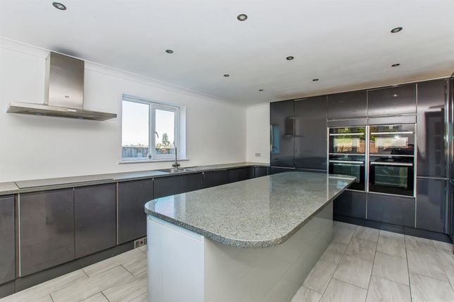 Isle House, 216, High Road, Wisbech photo 2