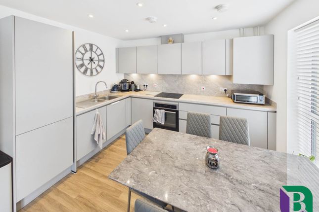 Flat 10, George Avenue, Milton Keynes photo 2