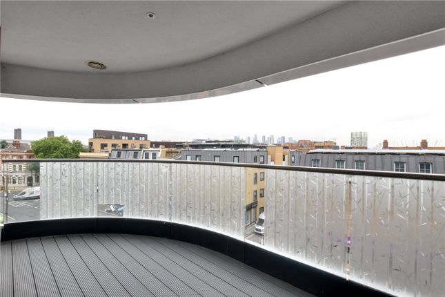 Flat 23, 4, Lambarde Square, London photo 4