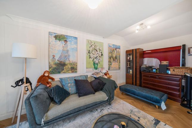 5, Caddis Close, Stanmore photo 3