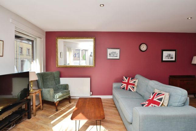Flat 2, 32, Coburg Street, Edinburgh photo 5