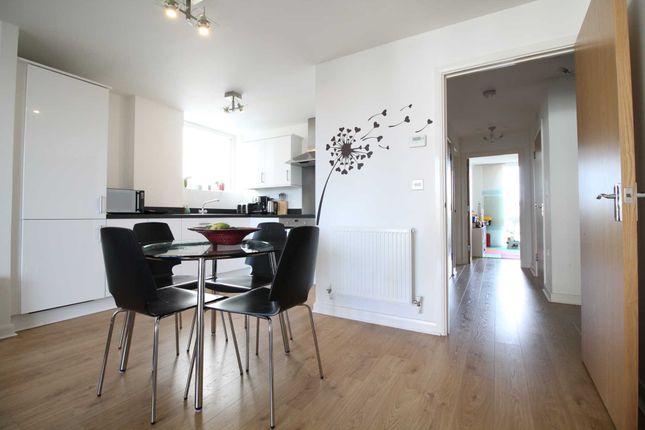 Thumbnail Flat to rent in Pyrene House, Brentford