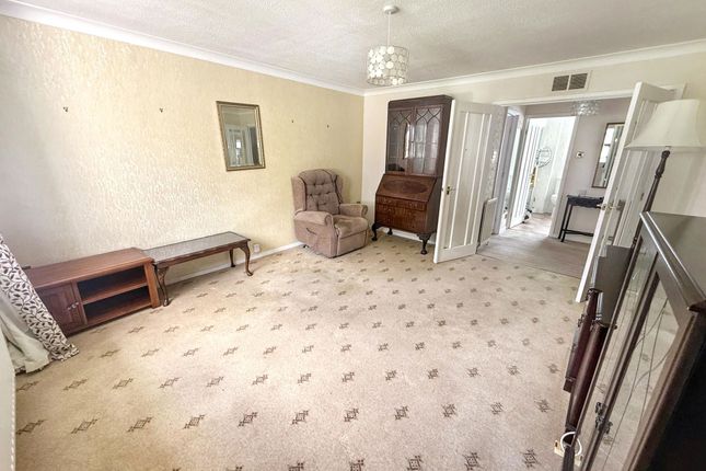 16, Pentridge Close, Cramlington photo 3