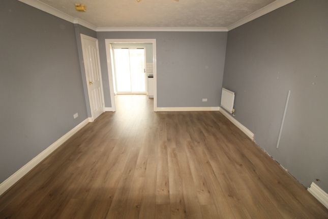 Semi-detached house to rent in Great Meadow Way, Aylesbury