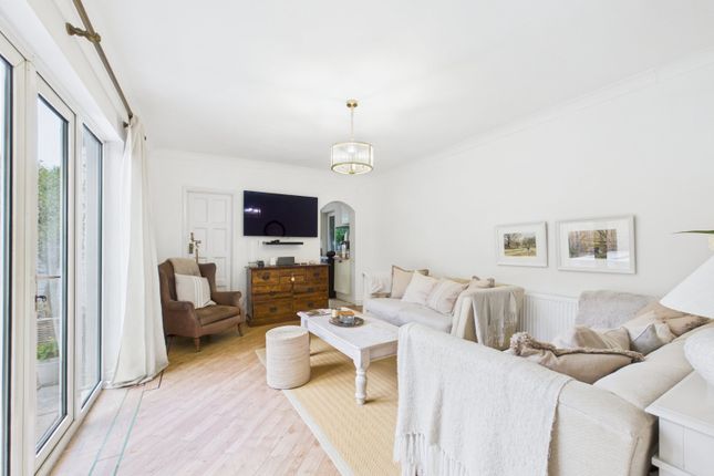 13, Mornington Road, Middlesex photo 2